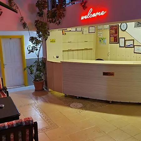 California Hotel apartamentowy 3*