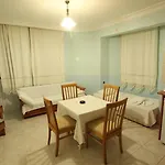 Aparthotel California