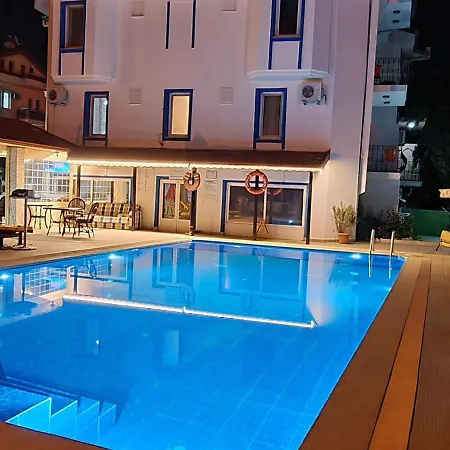 California Aparthotel 3*