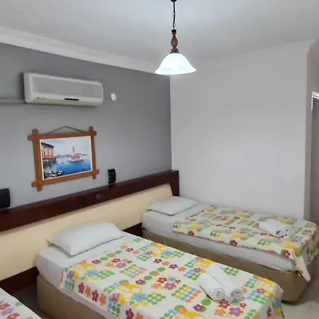 California Aparthotel
