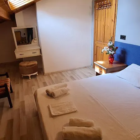 Aparthotel California 3*