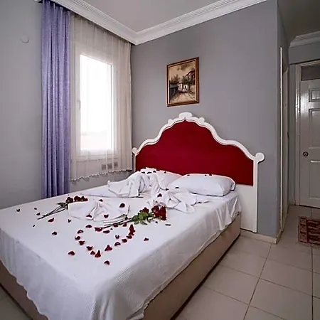 California Aparthotel 4*