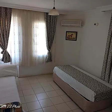 California Aparthotel