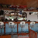 Aparthotel California
